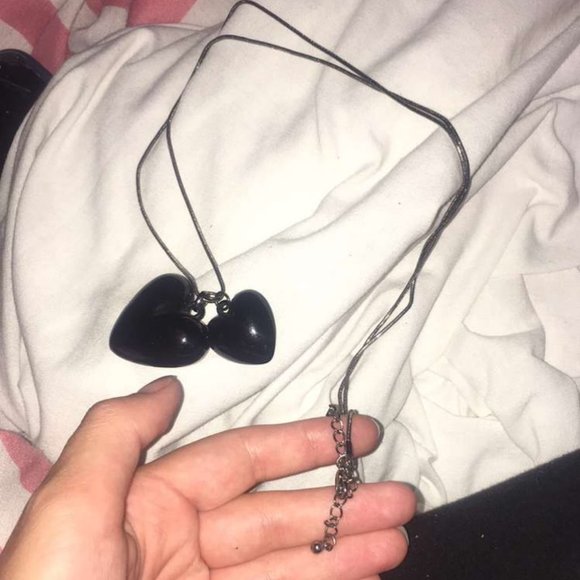 Necklace - Picture 1 of 3